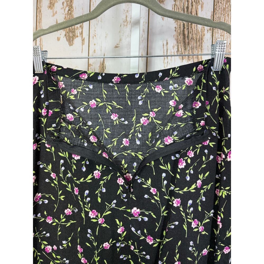 Floral Black and Pink Maxi Skirt. Similar to Size M/L. Excellent condition! - Picture 3 of 4